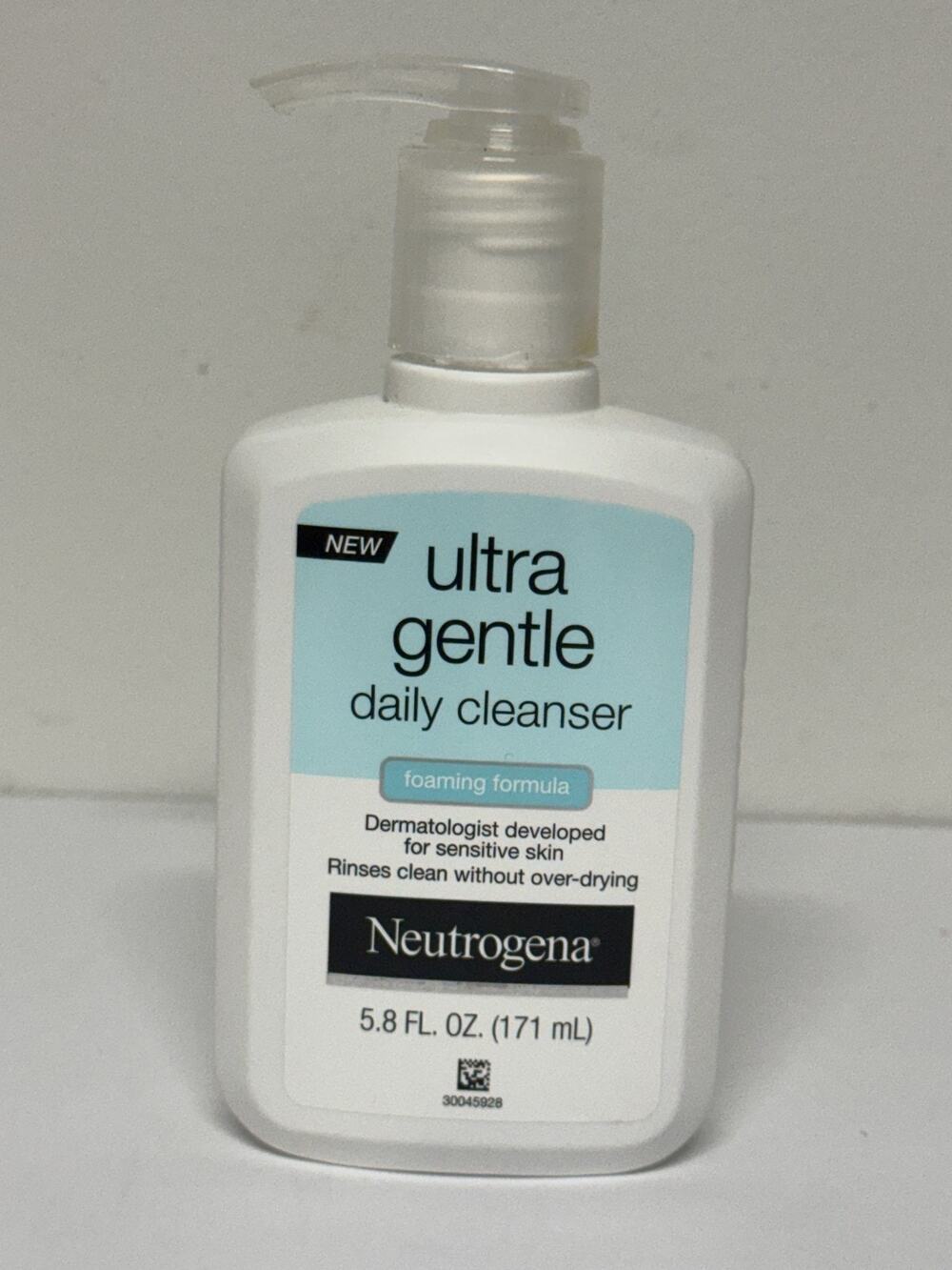 Neutrogena Ultra Gentle Daily Cleanser Foaming 5.8 oz OLD FORMULA 112755